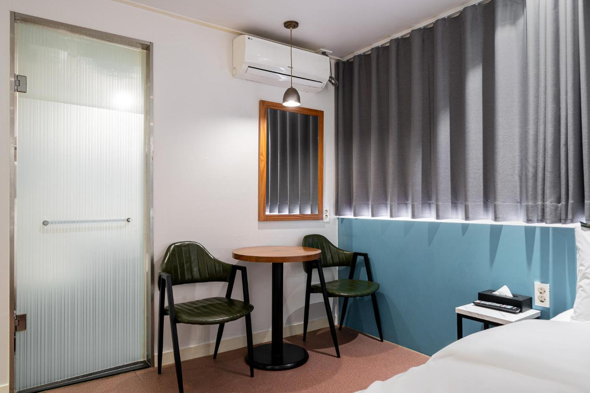 Jamsil Noblestay Hotel 2*